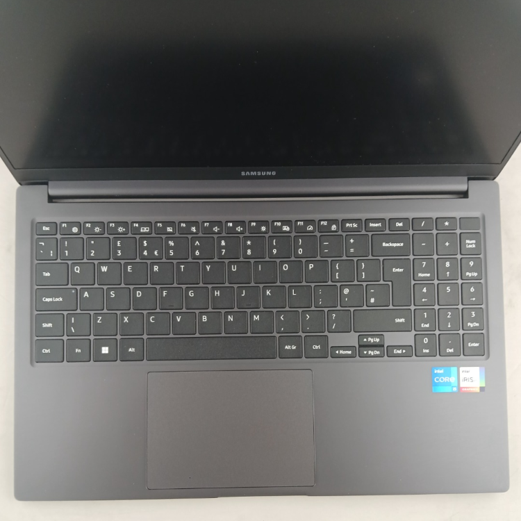 Refurbished Samsung 750XFG Core i5-1335U 8GB RAM 256GB SSD 15.6 Inch Windows 11 Home Laptop