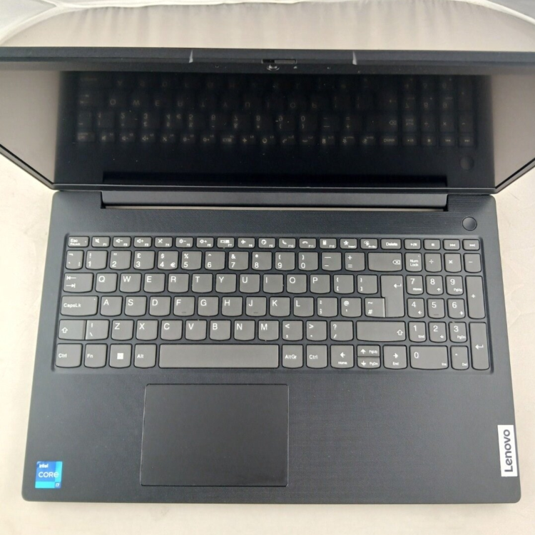 Refurbished Lenovo V15 G2 ITL Core i7-1165G7 8GB RAM 512GB SSD 15.3 Inch Windows 11 Home Laptop