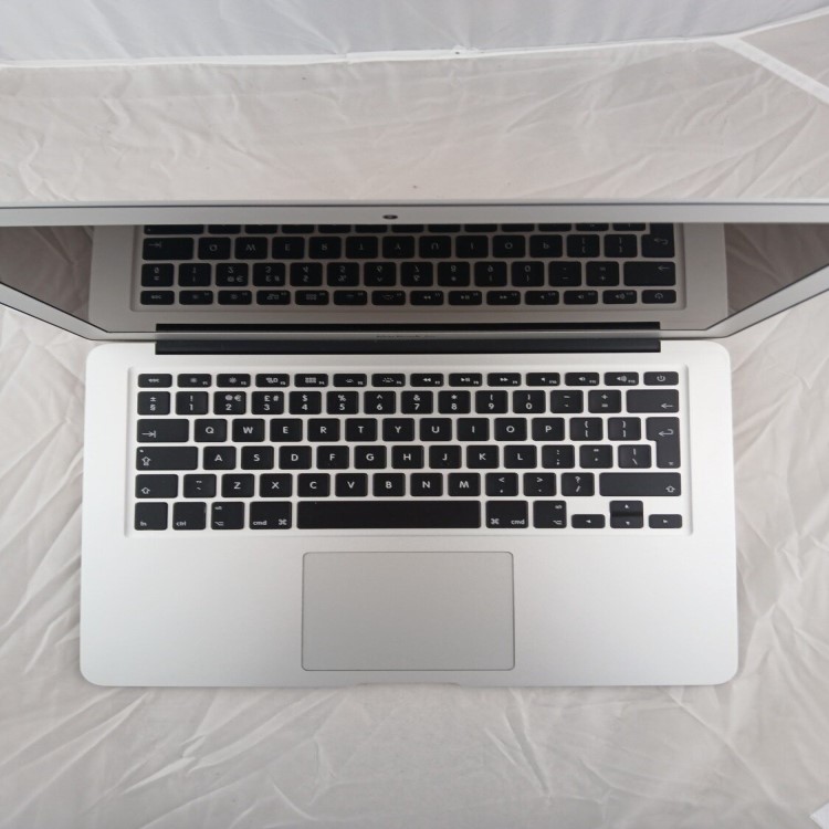 Refurbished Apple Macbook Air 13 Inch Core i5 8GB RAM 128GB SSD macOS Monterey 2015