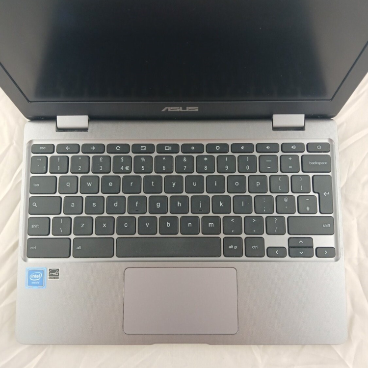 Refurbished ASUS C223 Intel Celeron N3350 4GB RAM 32GB SSD 11.6 Inch Chromebook