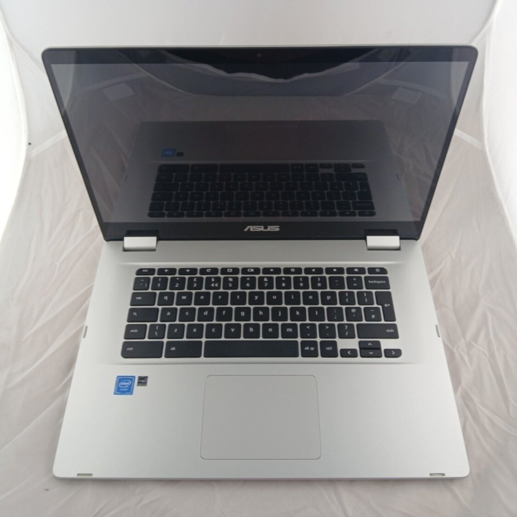 Refurbished ASUS C523 Intel Pentium N4200 4GB RAM 64GB SSD 15.6 Inch Chromebook