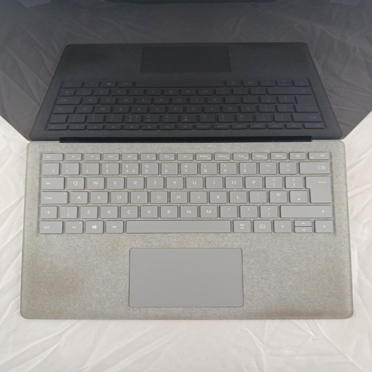 Refurbished Microsoft Surface 2 Core i5-8250U 8GB RAM 128GB SSD 13.6 Inch Windows 11 Home Tablet PC