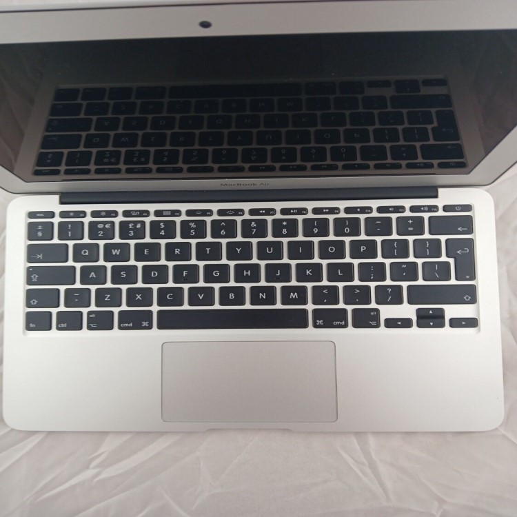 Refurbished Apple MacBook Air 11 Inch Core i5 8GB RAM 128GB SSD 2014 macOS Big Sur