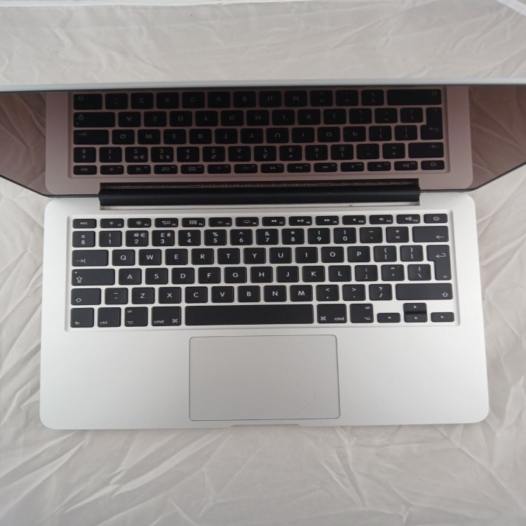 Refurbished Apple MacBook Pro 13 Inch Core i5 8GB RAM 256GB SSD 2015 macOS X Yosemite