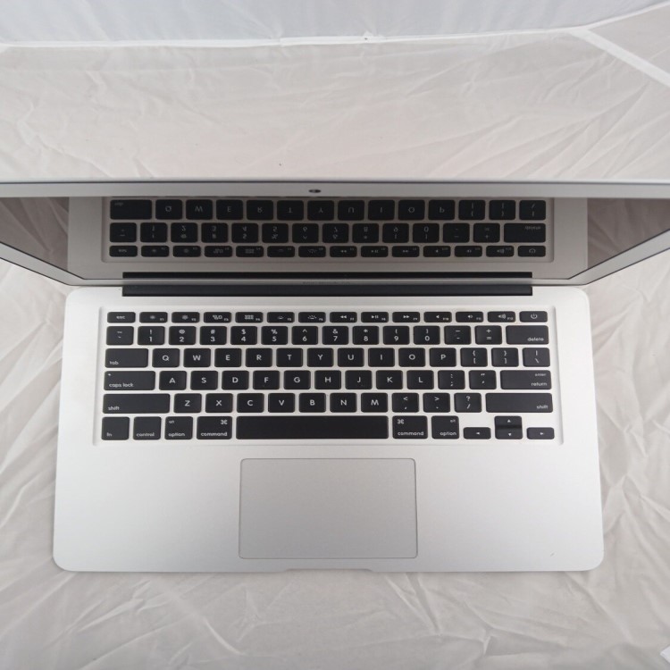 Refurbished Apple MacBook Air 13 Inch Core i5 8GB RAM 128GB SSD 2015 macOS Monterey