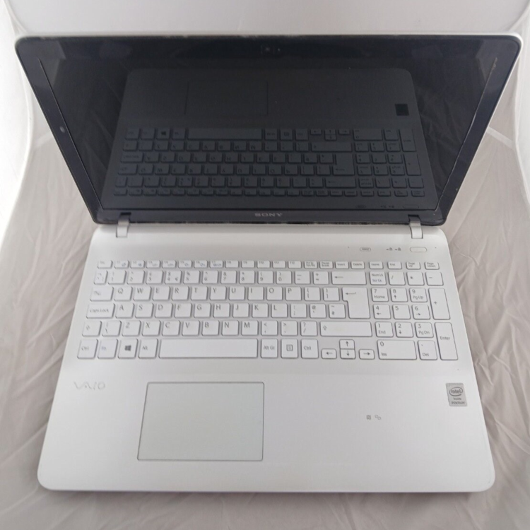Refurbished Sony SVF1521A1EW Intel Pentium 987 4GB RAM 500GB HDD 15.3 Inch Windows 11 Laptop