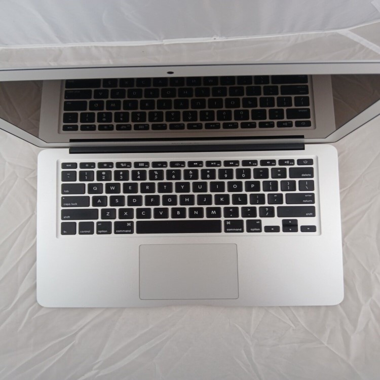 Refurbished Apple MacBook Air 13 Inch Core i5 4GB RAM 250GB SSD 2013 macOS Big Sur