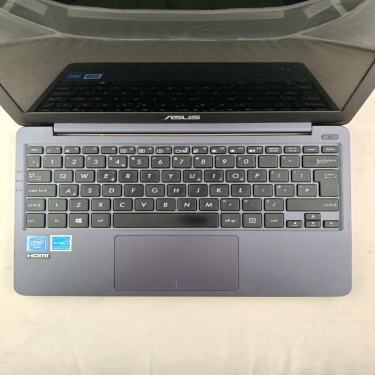 Refurbished ASUS E203NA Intel Celeron N3350 2GB RAM 32GB eMMC 11.6 Inch Windows 11 Laptop