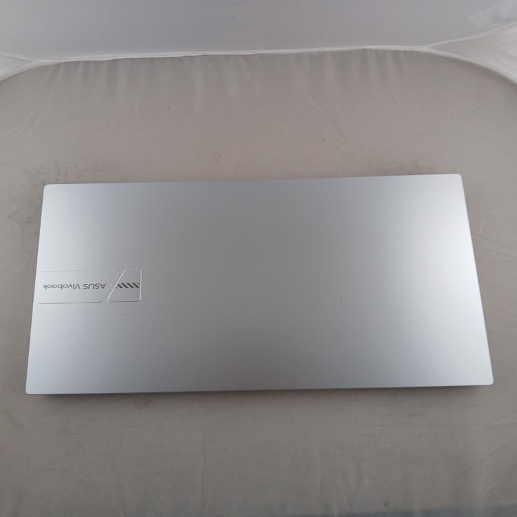 Refurbished ASUS Vivobook X1504ZA Core i3-1215U 8GB RAM 512GB SSD 15.6 Inch Windows 11 Home Laptop