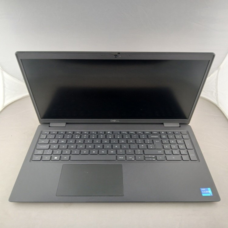 Refurbished Dell Latitude 3520 Core i7-1165G7 32GB RAM 512GB SSD 15.6 Inch Windows 11 Home Laptop