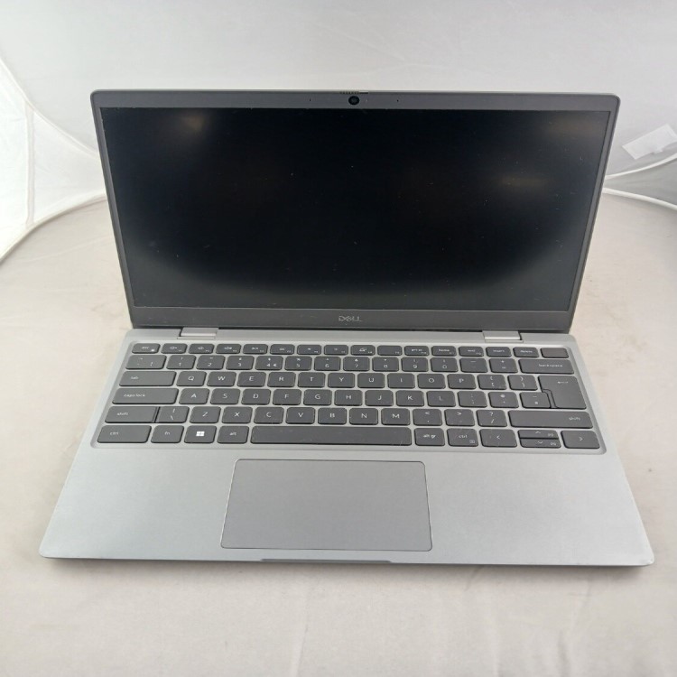 Refurbished Dell Latitude 3330 Core i5-1155G7 8GB RAM 256GB SSD 13.3 Inch Windows 11 Home Laptop