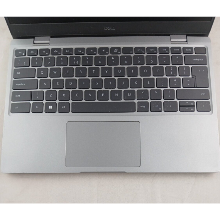 Refurbished Dell Latitude 3330 Core i5-1155G7 8GB RAM 256GB SSD 13.3 Inch Windows 11 Home Laptop