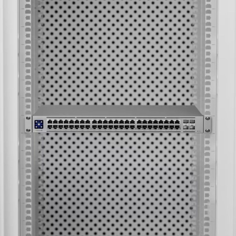 Ubiquiti UniFi 48-Port Gigabit Ethernet Non-PoE L3 Rack-mountable Managed Switch