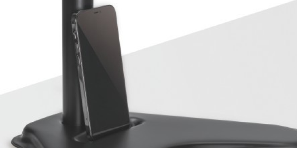 Integrated Phone Slot: Convenient Accessibility